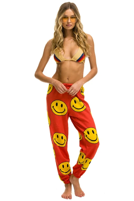 cropped leggings for women -SMILEY REPEAT SWEATPANTS - RED